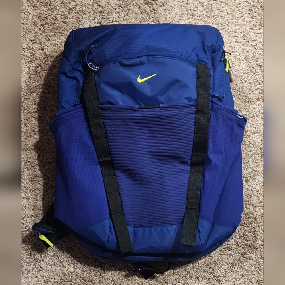 Nike Hike Backpack (27L) Deep Royal Blue Men's Backpack - Picture 13 of 15